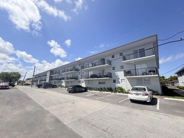 Lsolei At Hallandale Beach  photo 2