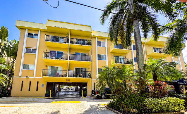 Marina Park Condos photo 3