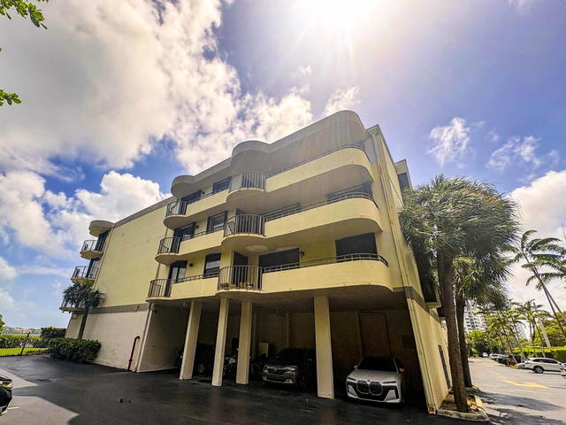Mariners Bay Condo photo 2
