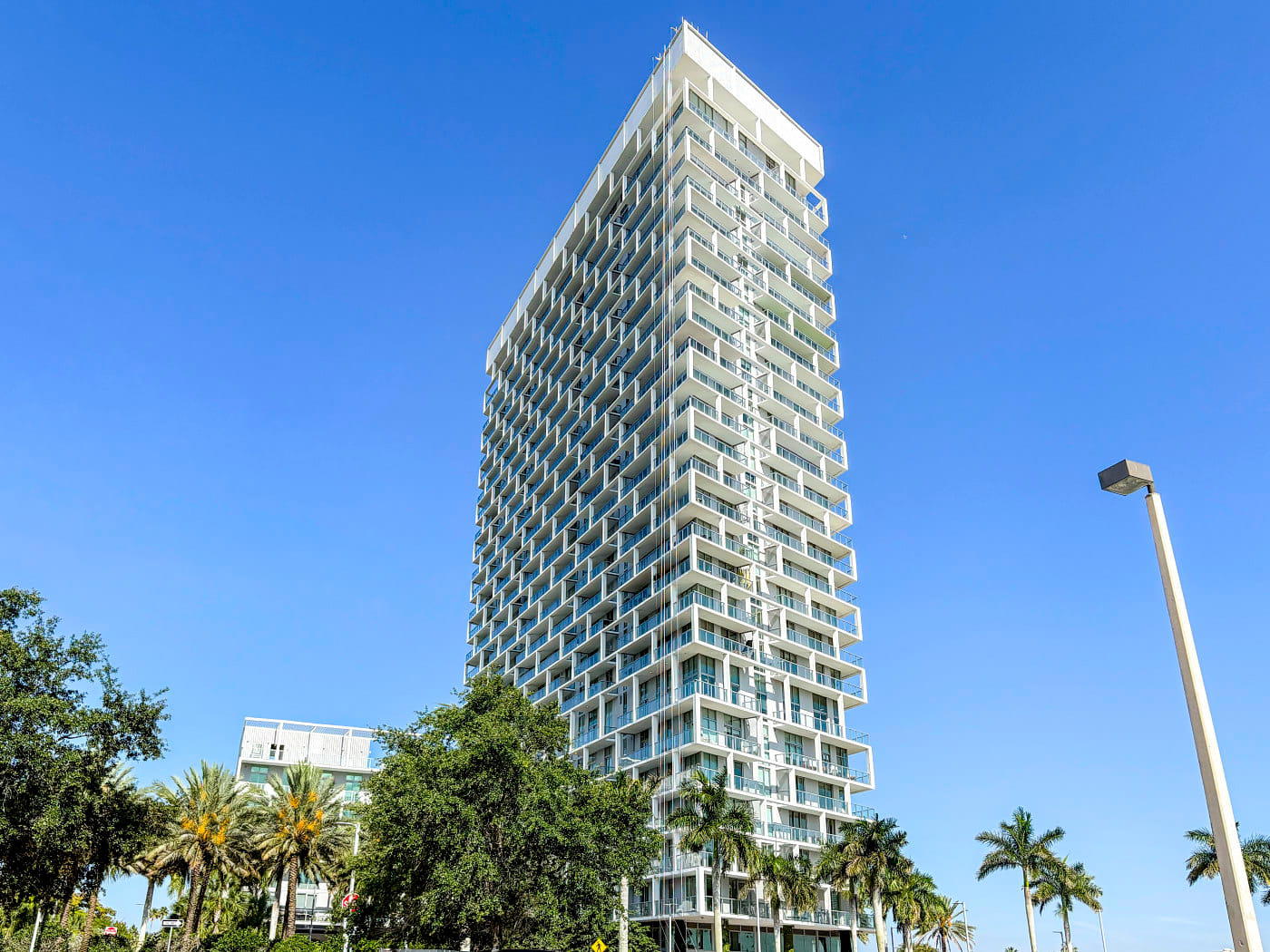 One Metropica - 1