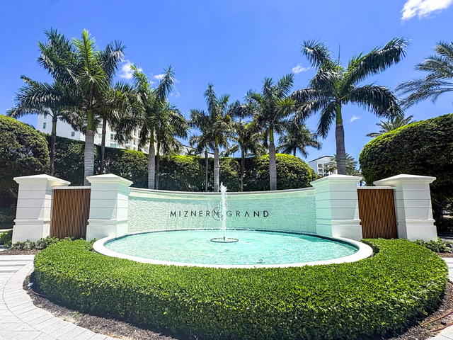 Mizner Grand  photo 2