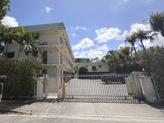 Morningside Palms Condo photo 2