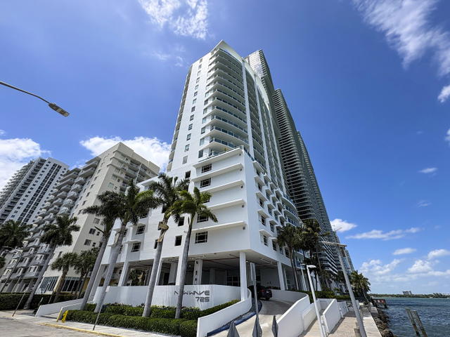 New Wave Condo photo 2