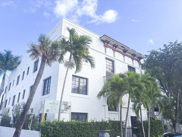 Polo Condo photo 2