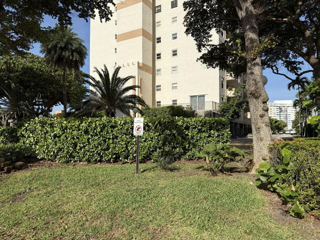 Prince George Condominiums photo 2