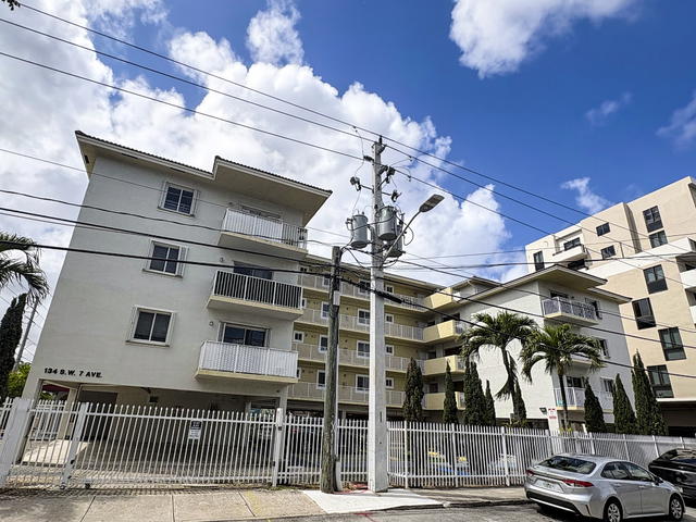 River Breeze Condo photo 2