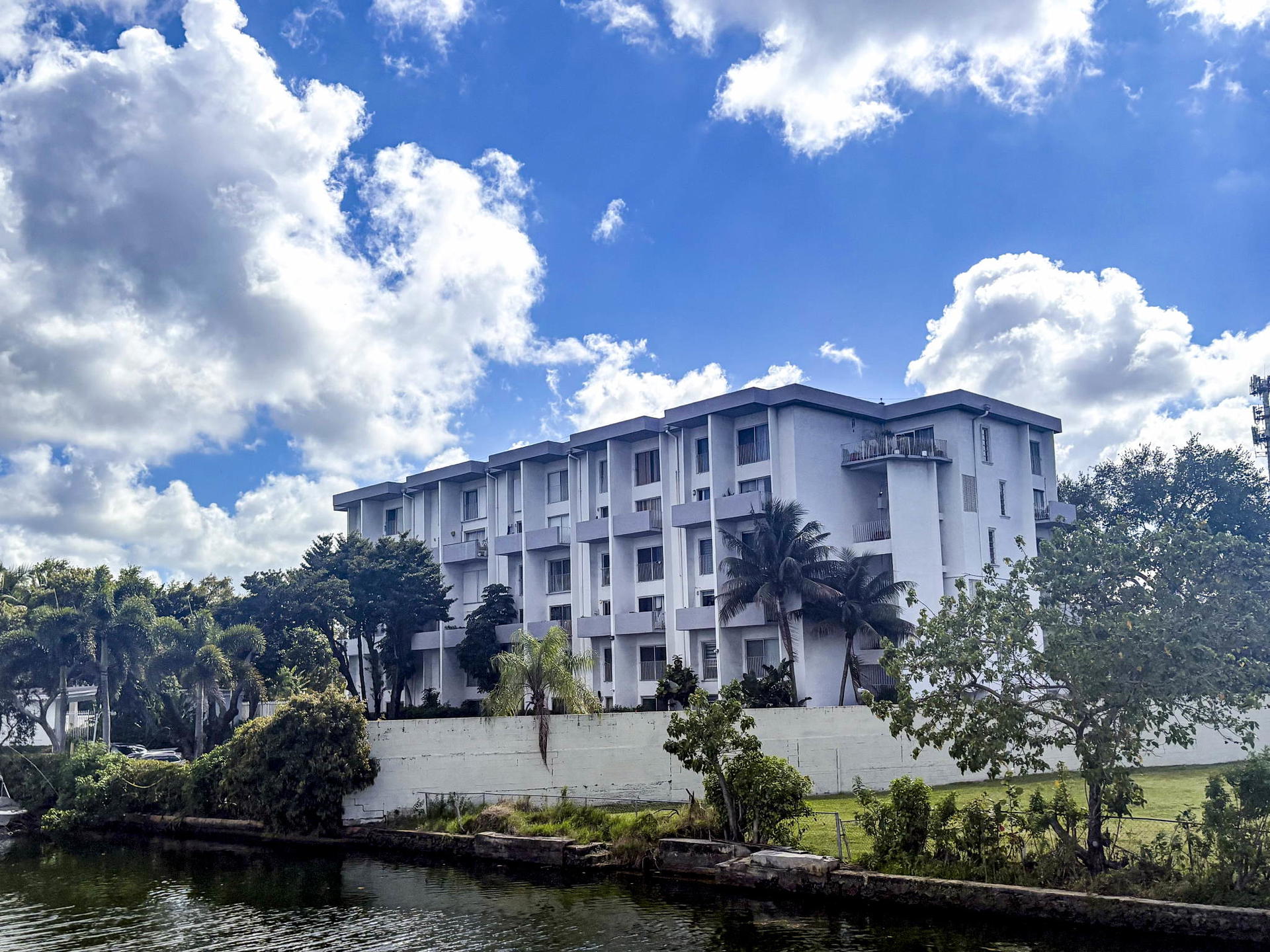 Riverview Village Condo