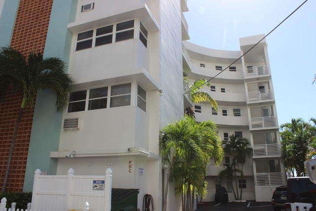 Riviera Towers  photo 2