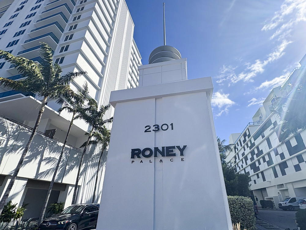 Roney Palace - 1