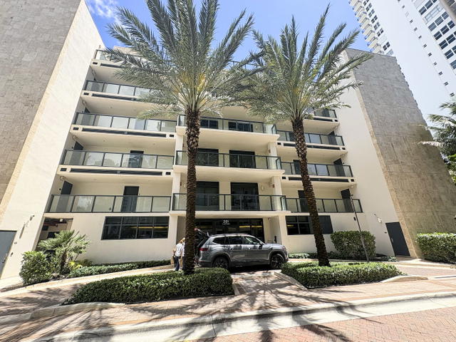 Sage Beach Condo photo 3