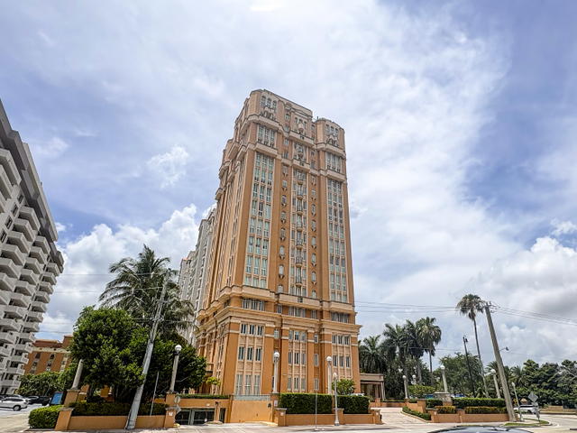 Segovia Tower Condo photo 2