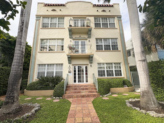 Seville Condo photo 2