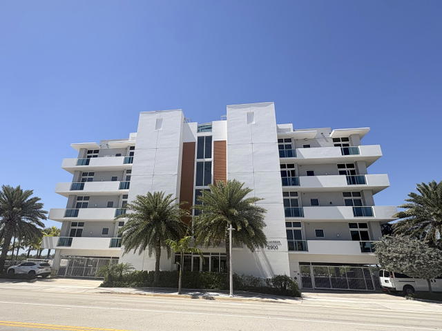 Sky Harbor Condo photo 2