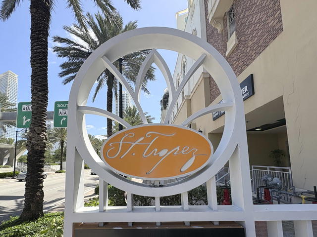 St Tropez Sunny Isles Beach  photo 2