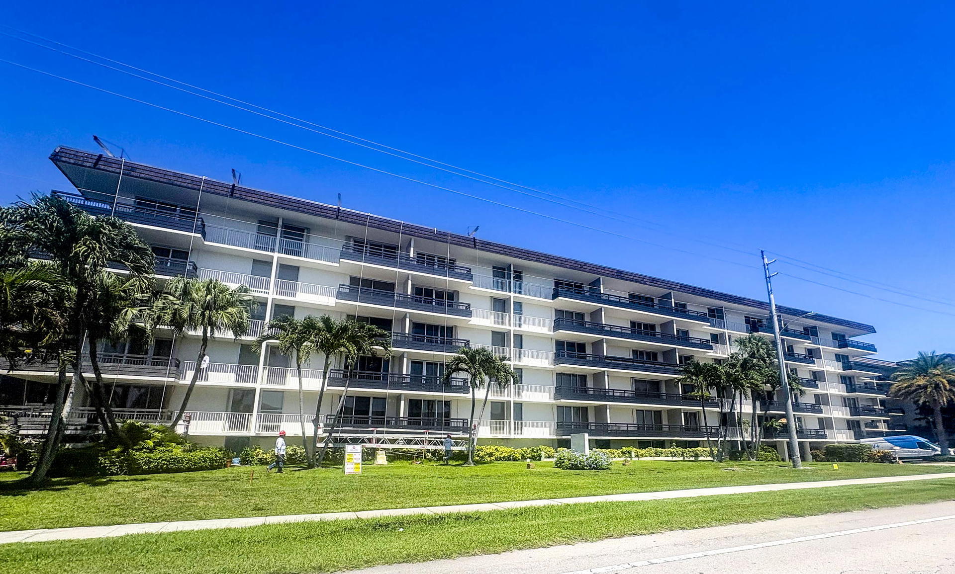 Starlite Condo