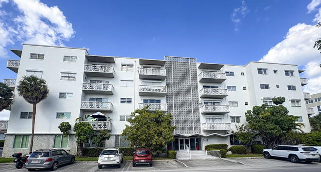 Summit Condo photo 2