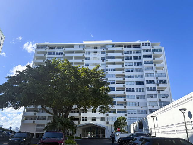 Terrace Towers  photo 3