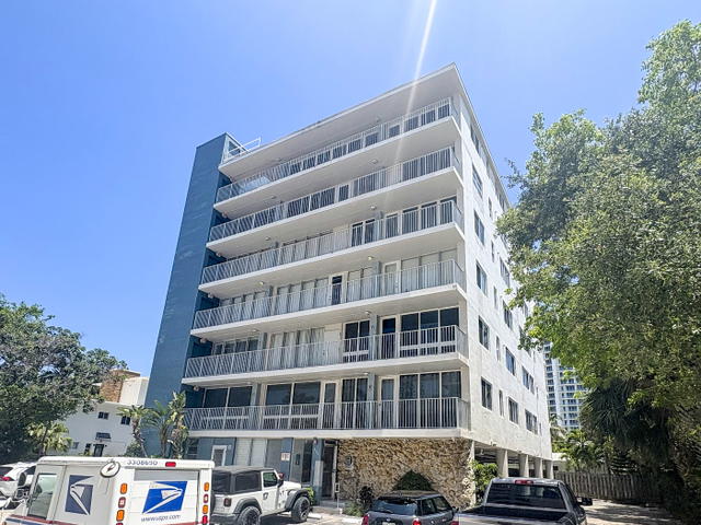 The Britannia Condo photo 2