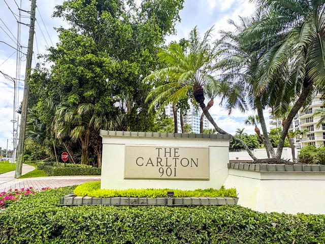 The Carlton  photo 2
