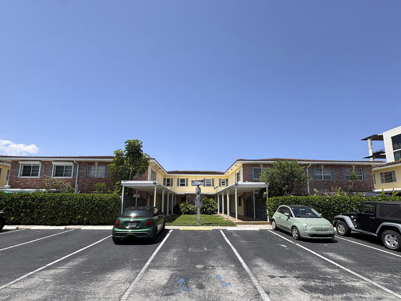 The Island Club Condo