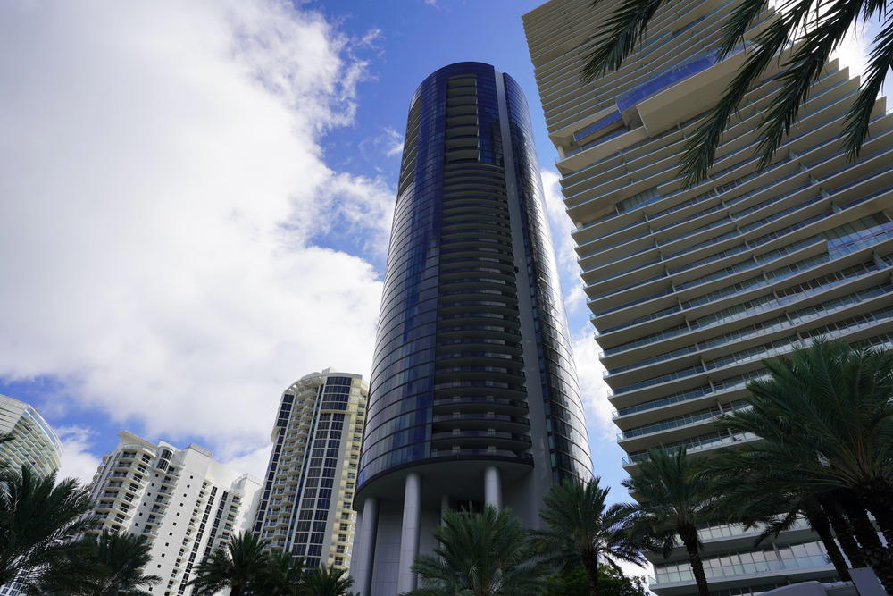 The Porsche Design Tower