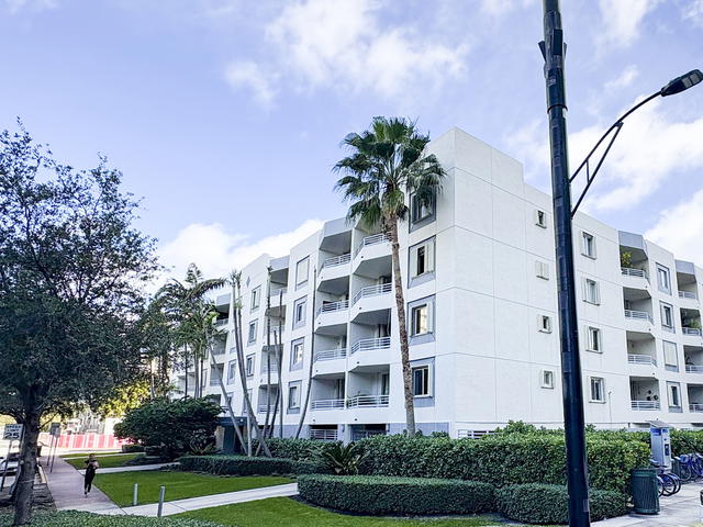 The Sails Condo photo 2