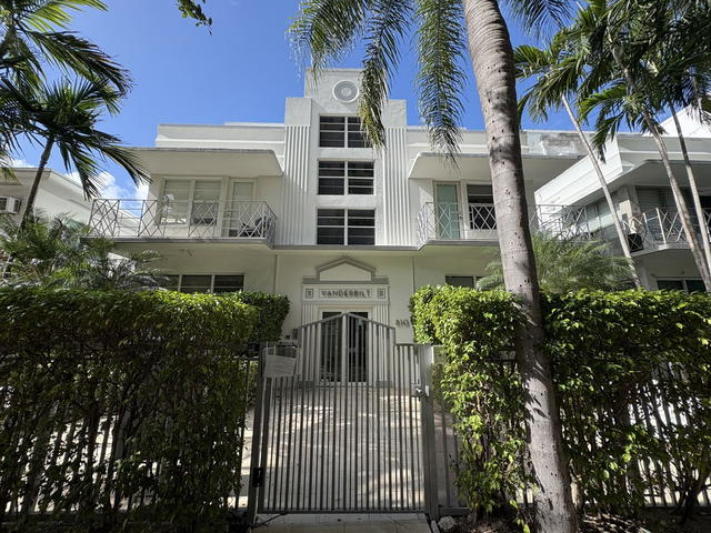 The Vanderbilt Condo photo 3