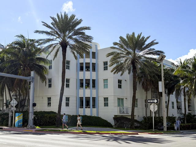 The Waverly at Surfside B  photo 2