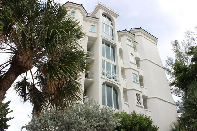 Villa Octagon  main photo