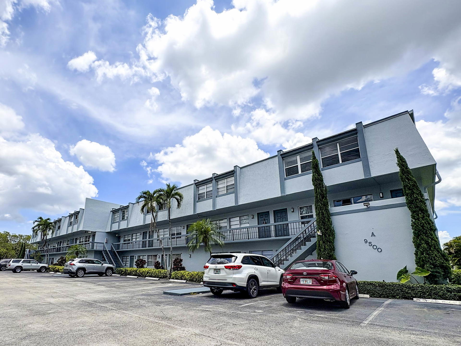 Village Green Condo