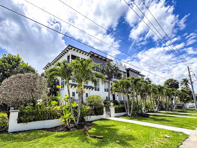 Villas at Red Reef  photo 2